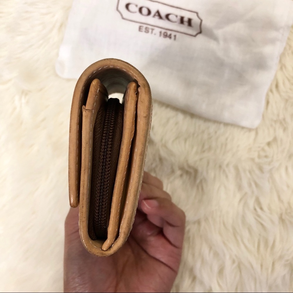 Coach Wallet - Picture 6 of 7